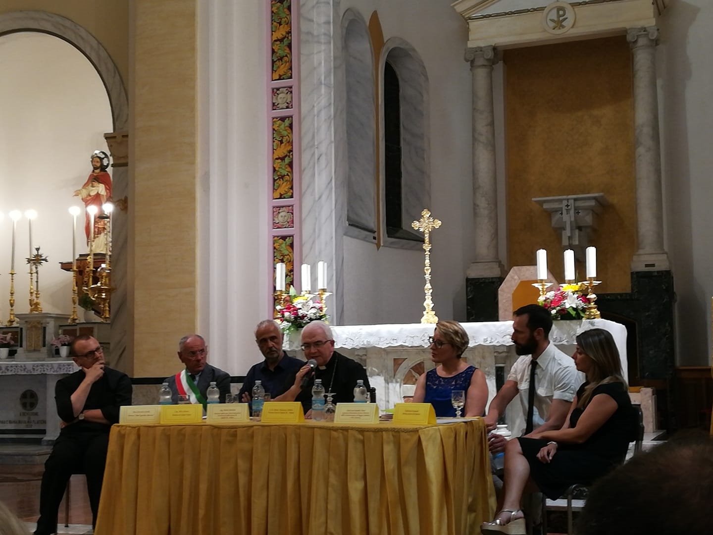 Nel Duomo di Gioia Tauro presentato il dipinto in onore di Sant’Ippolito Martire