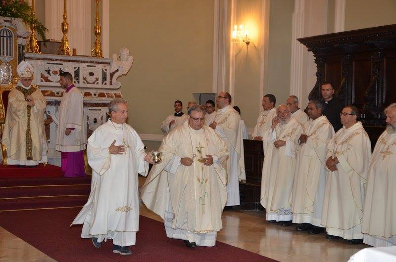 L’immissione canonica di don Michelangelo Borgese nella Parrocchie San Nicola e Maria V. Addolorata di Oppido Mamertina