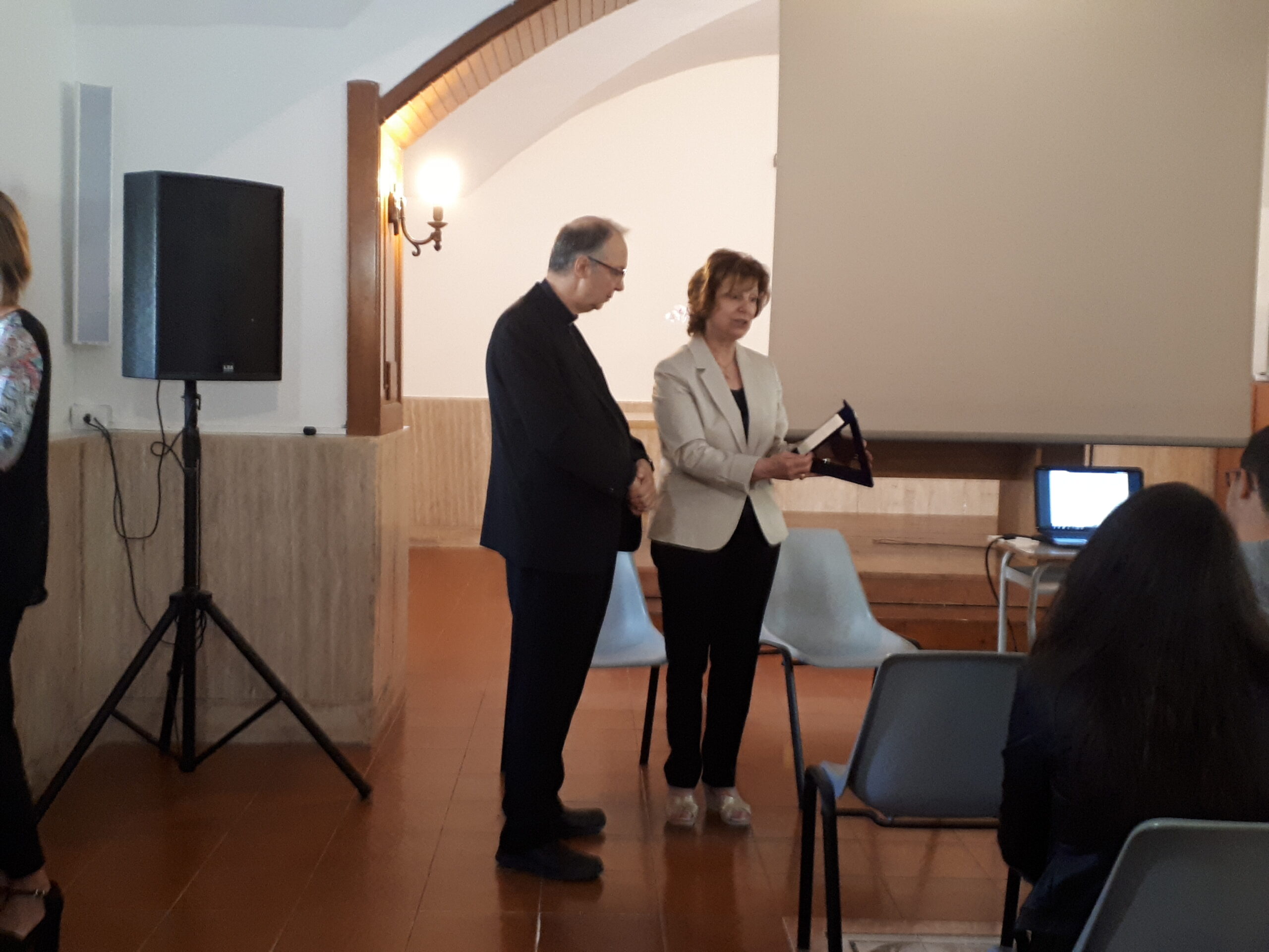 Mons. Marco Frisina incontra gli alunni del Liceo Classico “San Paolo” di Oppido Mamertina