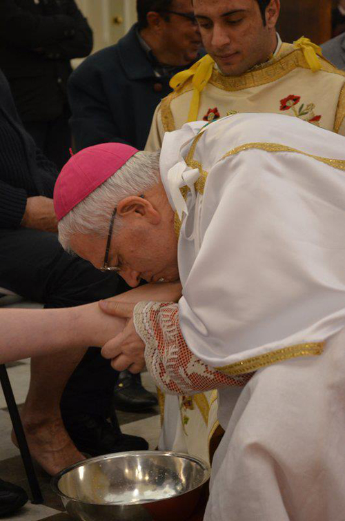 Il Vescovo presiede il Triduo Pasquale nella Cattedrale di Oppido Mamertina