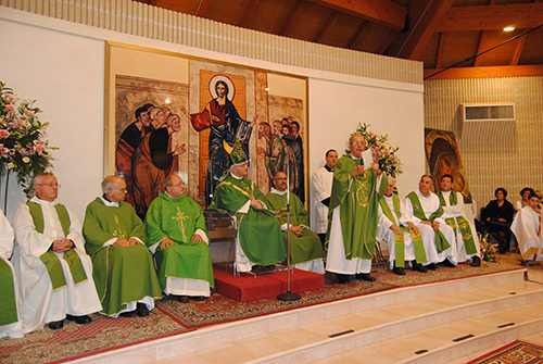 A Rizziconi il Vescovo presiede la Concelebrazione Eucaristica in occasione del Giubileo sacerdotale di don Benedetto Ciardullo