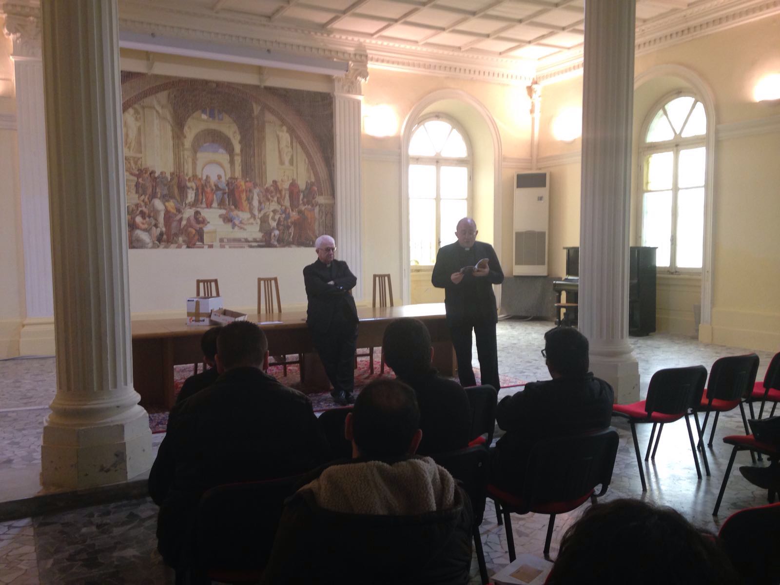 Presentato presso l’ITC di Catanzaro il documento su Principi e Norme su feste e processioni nella nostra Diocesi