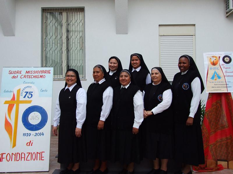 Auguri a Madre Bernardina, Superiora Generale delle Suore Missionarie del Catechismo!