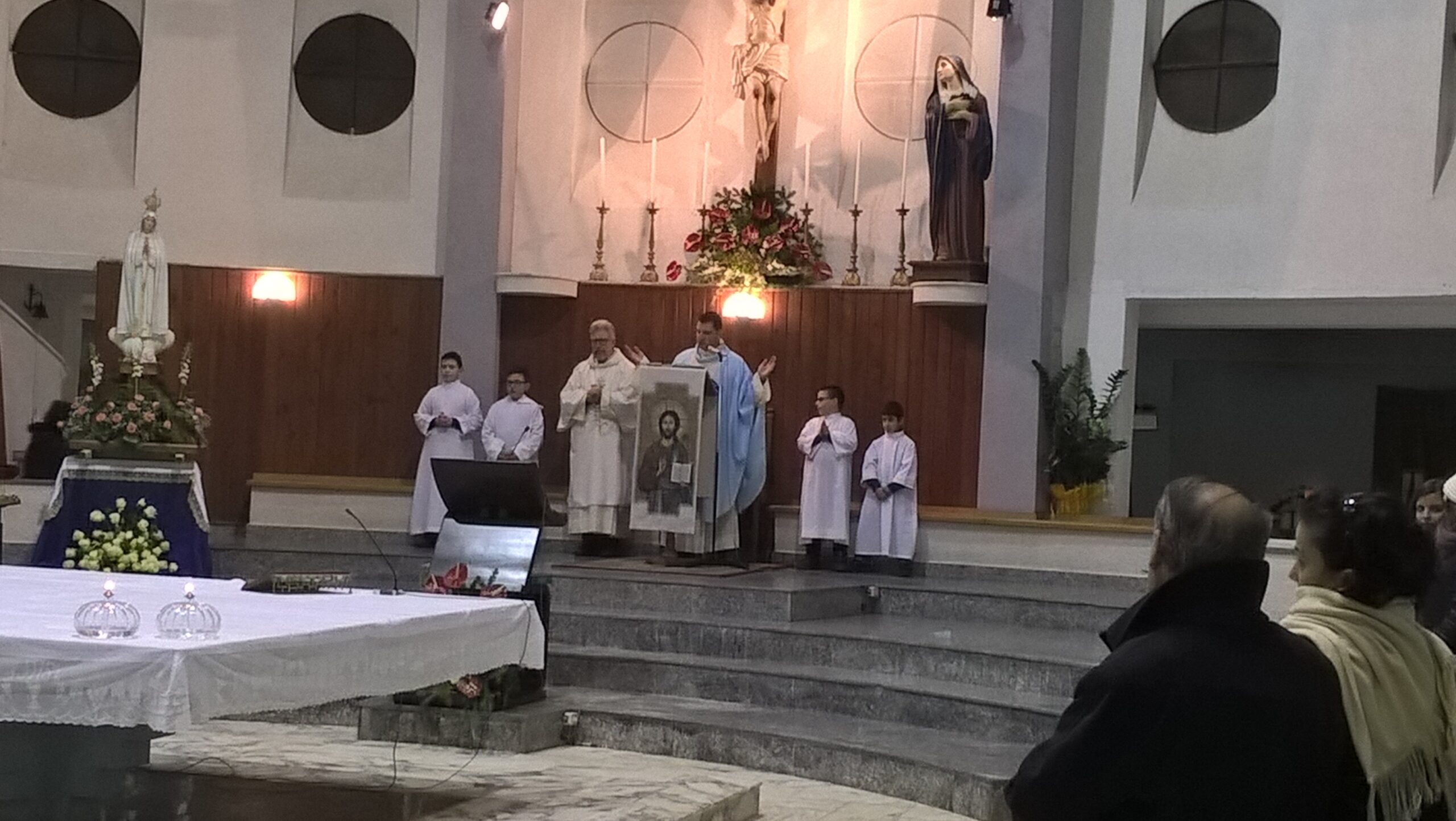 La parrocchia “Maria Ss. Addolorata – Calvario” in Oppido prega con la statua pellegrina