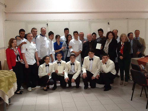 L’Istituto ‘Renda’ di Polistena ospita il Vescovo Francesco Milito «Questa iniziativa un incontro di vita»