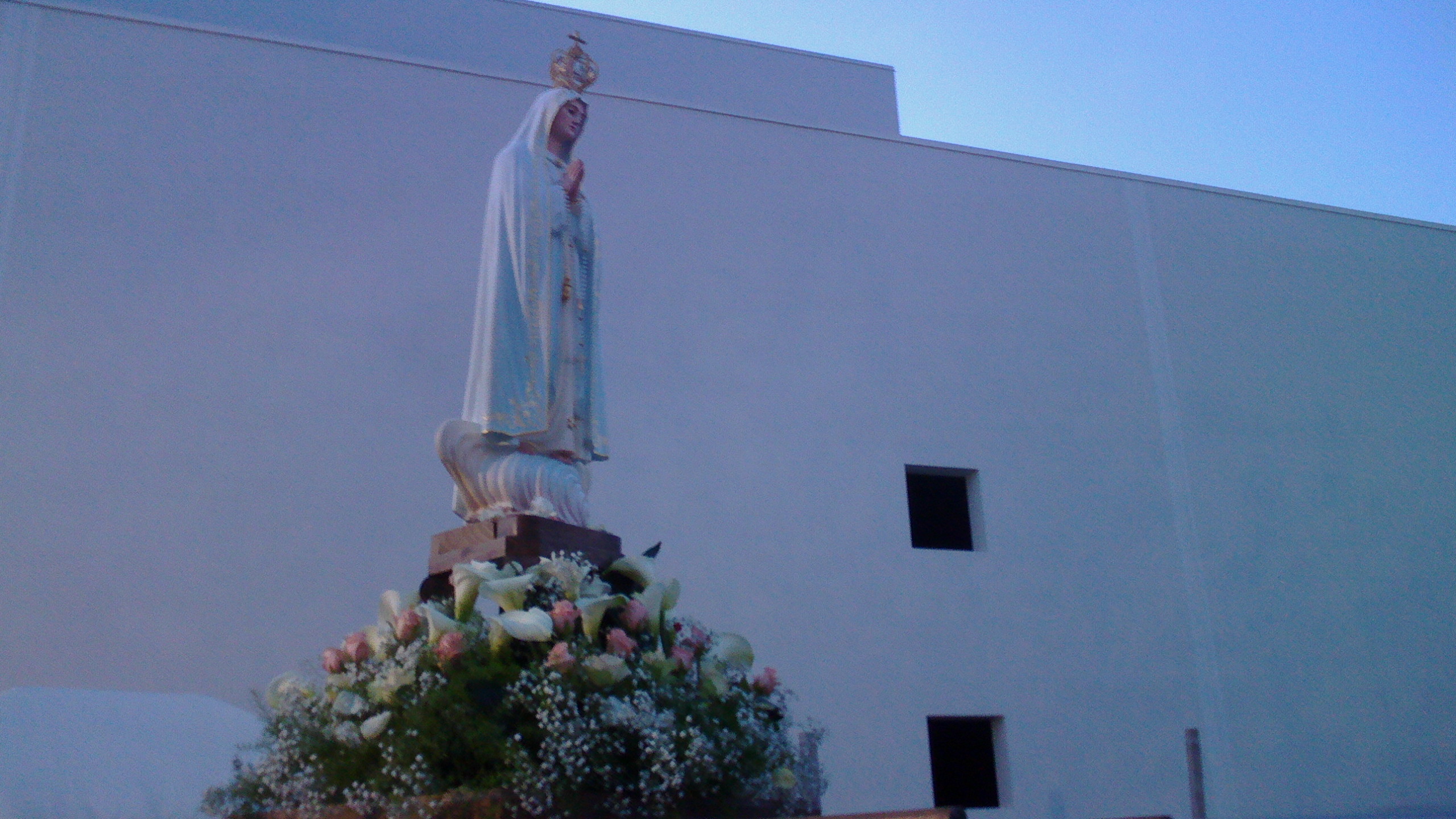 La comunità parrocchiale ‘San Gaetano Catanoso’ accoglie la statua della Madonna pellegrina