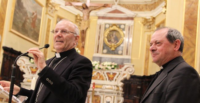 Gli auguri del Vescovo Milito a Mons. Francesco Oliva, Vescovo eletto di Locri-Gerace