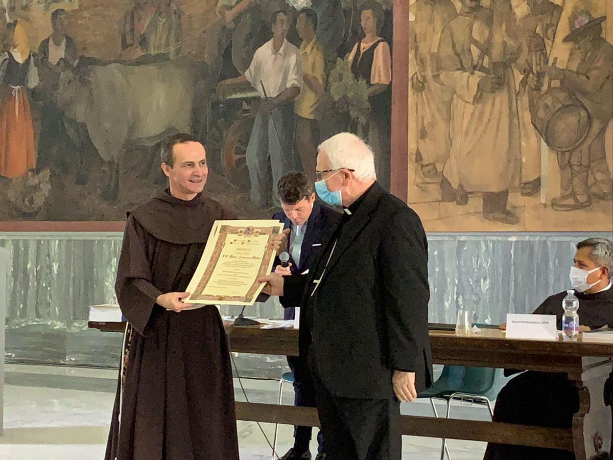 “Non si può credere in Dio e vivere da mafiosi”.  Maria non è la semplice devozione, Maria è la donna più grande e più umile del mondo.